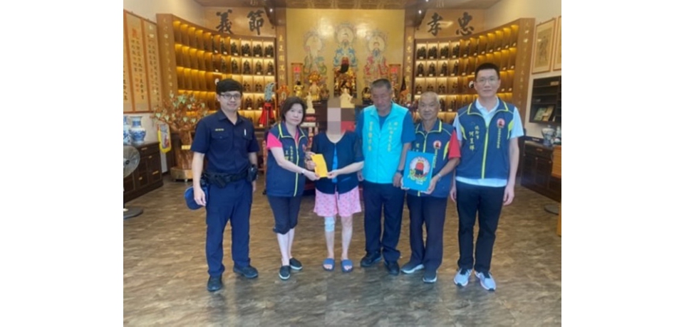 八旬老婦賺錢養中風兒  雲林縣斗南警分局大埤警轉介慈善團體度難關(圖)