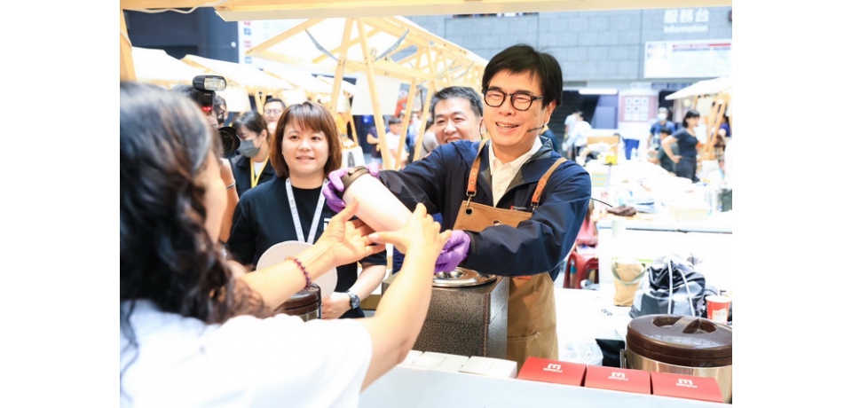 「高雄人‧自綠生活」提倡淨零 陳其邁盼從生活面向落實永續(圖)