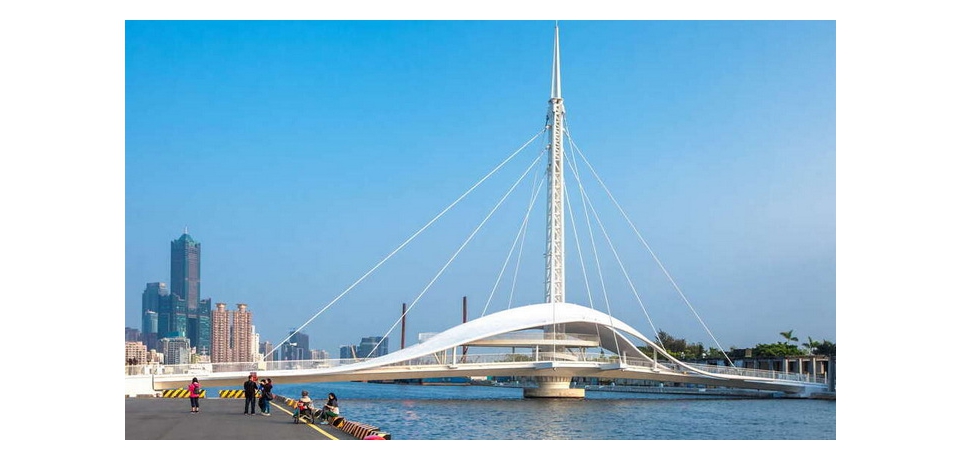 高雄港大港橋8月17、18、24、25日配合「2024高雄海洋 派對」活動暫停橋體旋轉(圖)