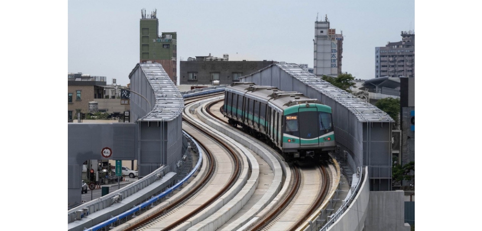 高雄捷運岡山車站RK1 自9月1日起開始正式營運與收費(圖)