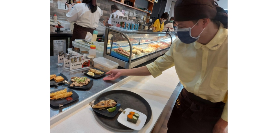 憨兒阿輝無懼障礙與失親 順利就業 走向自立之路(圖)