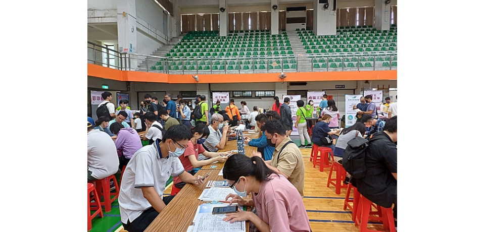 來面試就給糖 ！高雄市勞工局10月26日於福誠高中舉辦聯合徵才活動(圖)