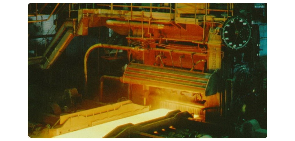 中鋼調漲 十二月份盤價(圖)