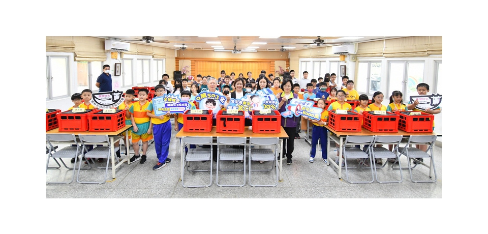 彰化縣自籌八千萬推動「生生有鮮乳」政策 彰化縣長王惠美至大成國小視察成果(圖)