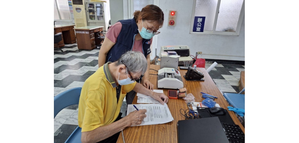 高齡駕駛安心退場 高市府攜手監理所送好禮駕照繳回就可抽TR PASS五日周遊券暢遊環島 200名幸運得主等你來(圖)