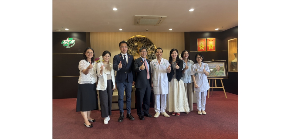 小港醫院獲越南175軍醫院50年來首度跨海邀請 全台唯一代表出席院慶盛典 高醫體系展現台灣醫療外交力(圖)