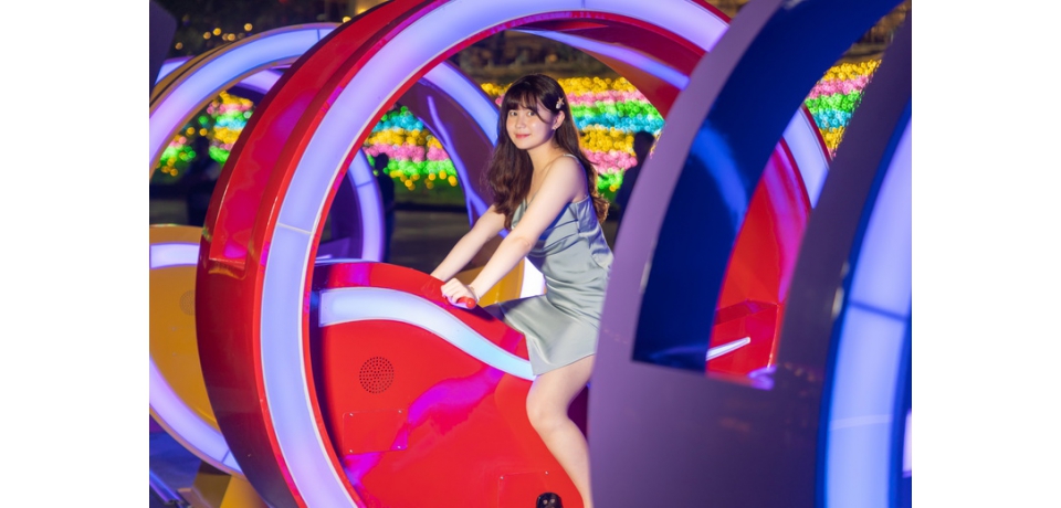 新北市碧潭水舞倒數中 煙花「騎激」綻放趕緊衝(圖)