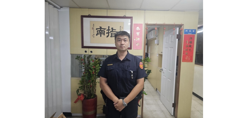 台北市政府文一警協助處理故障車 即刻救援守護道路安全(圖)