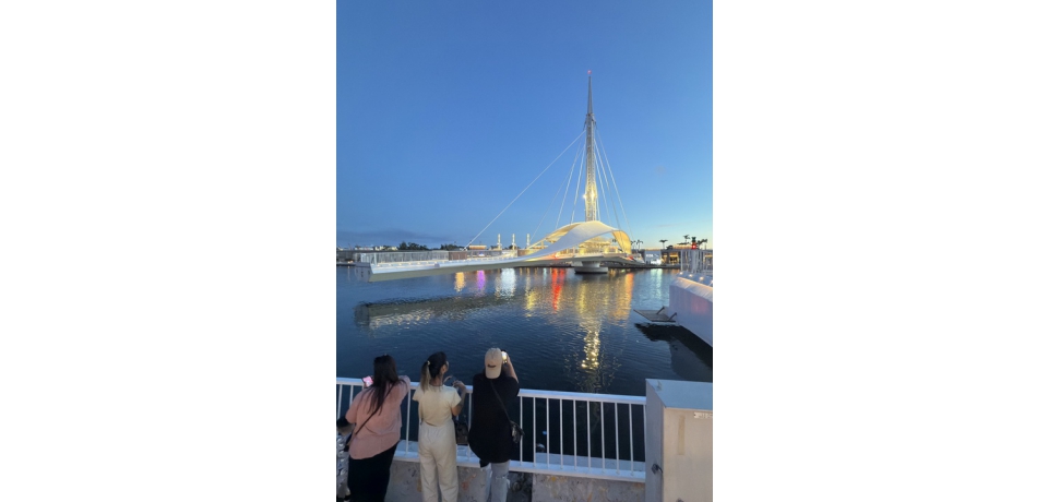 高雄港大港橋10月4日配合「一嶼所在中秋晚會」活動暫停橋體旋轉。(圖)