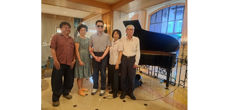 雙博士全盲鋼琴家謝昀倫為愛獻奏  鋼琴慈善演奏會 點亮自閉症者「愛星園」希望家園(圖)