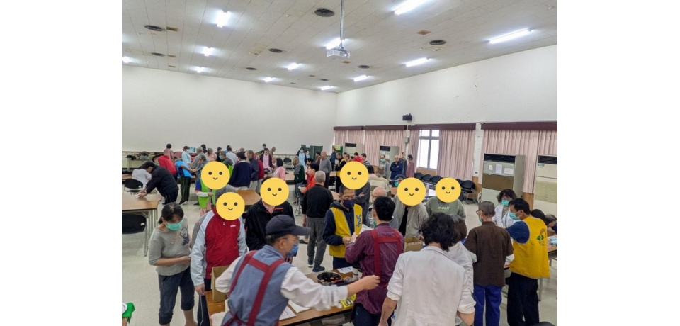 草屯療養院「跳蚤市場—拾全食美」熱鬧登場展現創意與永續精神(圖)