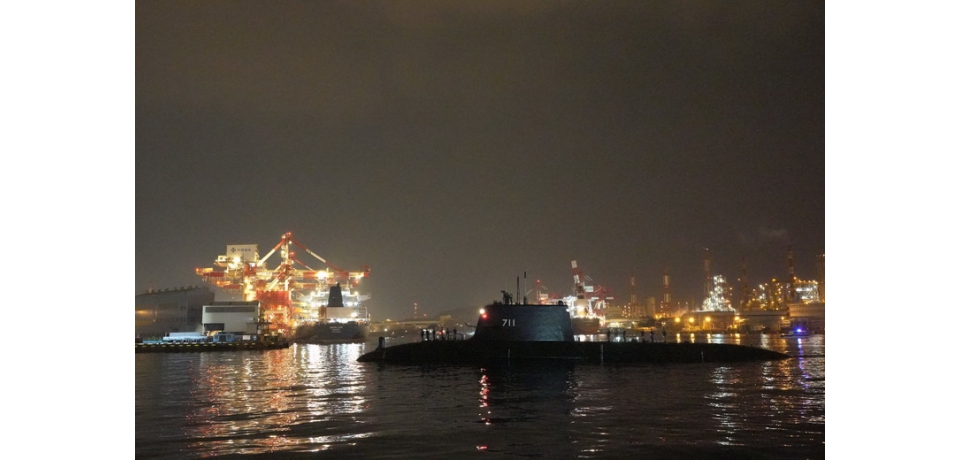 台船：「海鯤軍艦」完成浮航測試 接續實施潛航測試(圖)