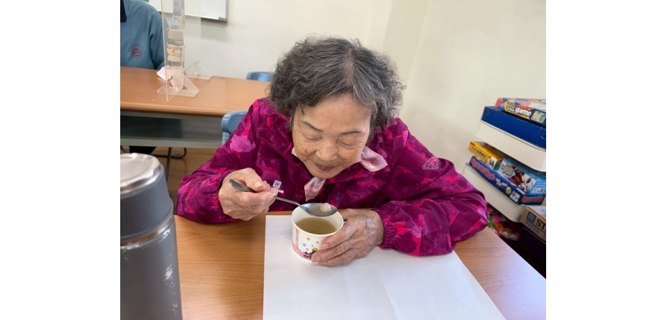 草屯療養院附設北勢里日照中心冬至暖心團圓 攜手長者搓養生五行湯圓迎佳節、吃出健康(圖)