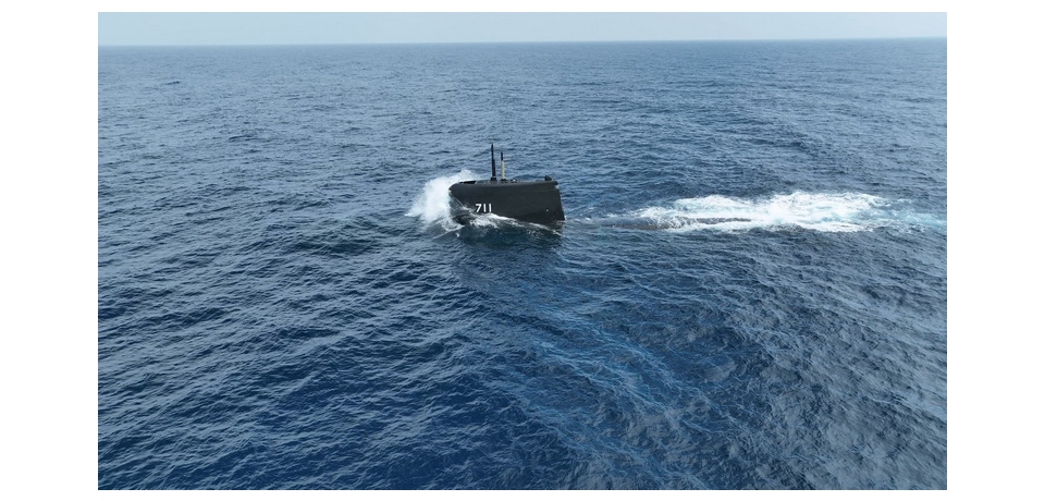 國造「海鯤軍艦」再次執行淺水潛航測試 順利完成預設目標(圖)
