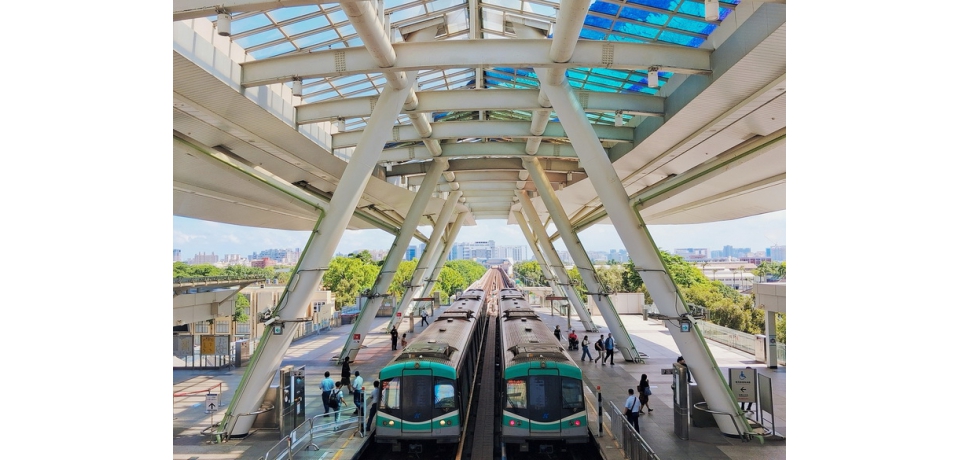 高捷R17世運站第一月台候車區北移 斥資2,000萬元升級車站服務量能 打造更舒適便捷乘車環境(圖)