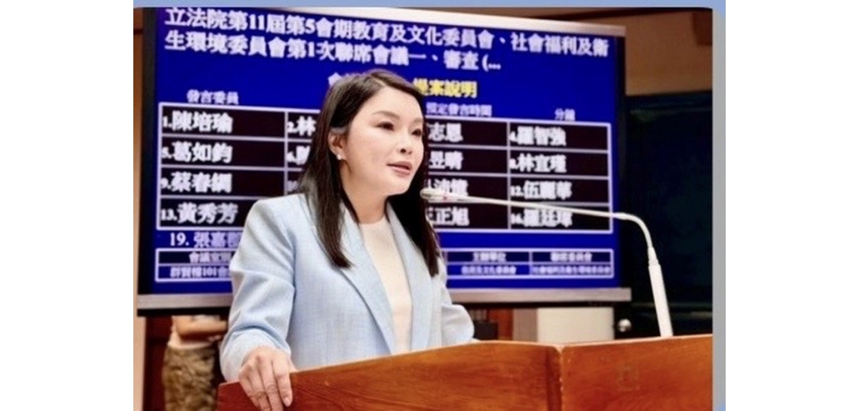 立委張嘉郡捐一個月薪水挺公益　中秋採購雲林弱勢團體月餅送暖(圖)