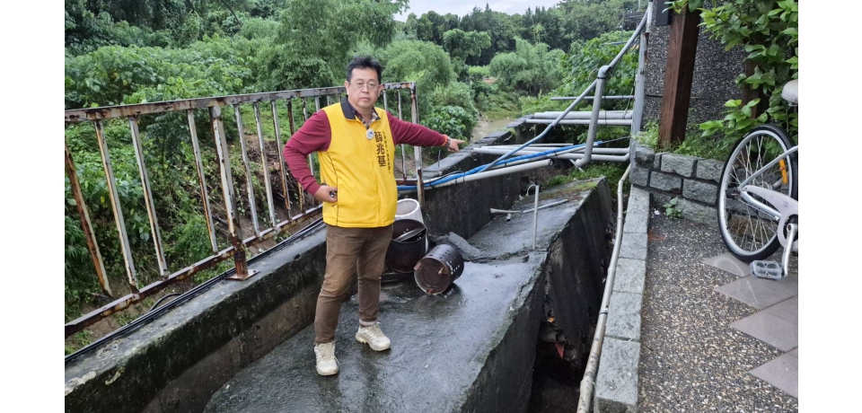大樓門前掏空急灌漿  左楠市議員參選人薛兆基呼籲市府補足應變盲點(圖)